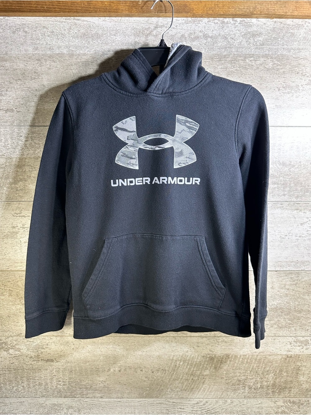 Under Armour Boys Black Camo Big Logo Pullover Hoodie Fleece Youth Large